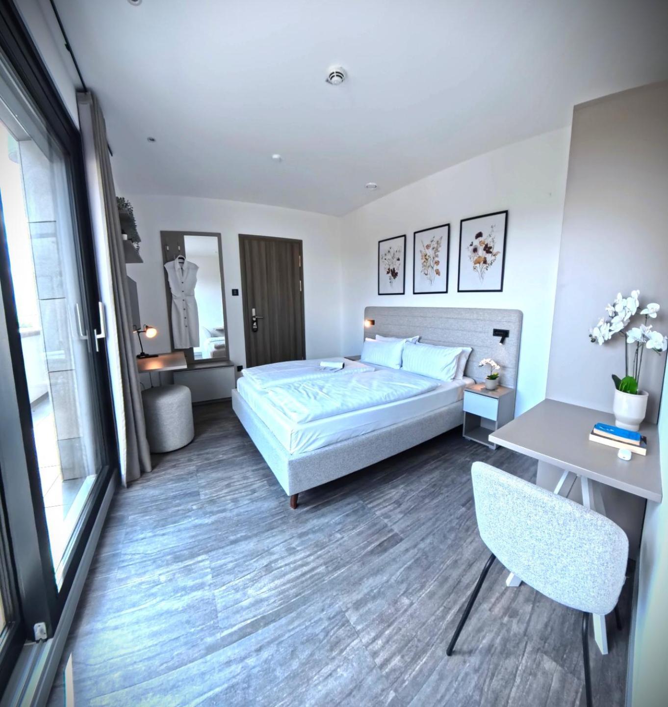Novera Aparthotel Hamburg Bagian luar foto
